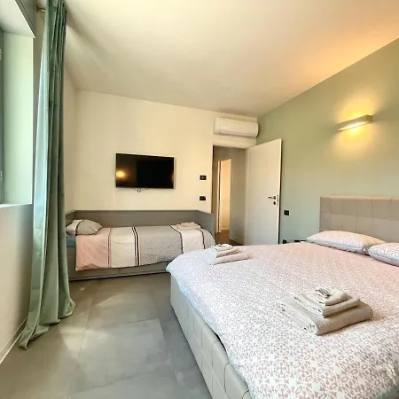 Apartamento Center - Modern Flat With Free Parking And Wifi - B