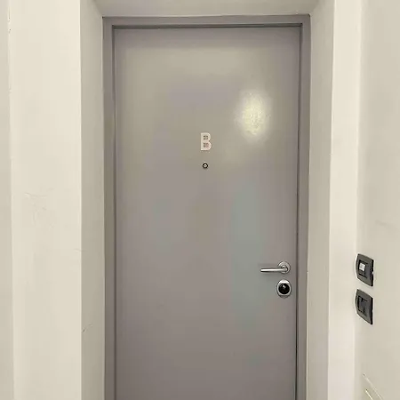 Center - Modern Flat With Free Parking And Wifi - B